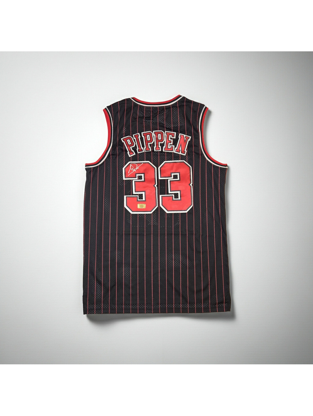 Scottie Pippen Signed Jersey #33 Chicago Bulls W/COA (XL)